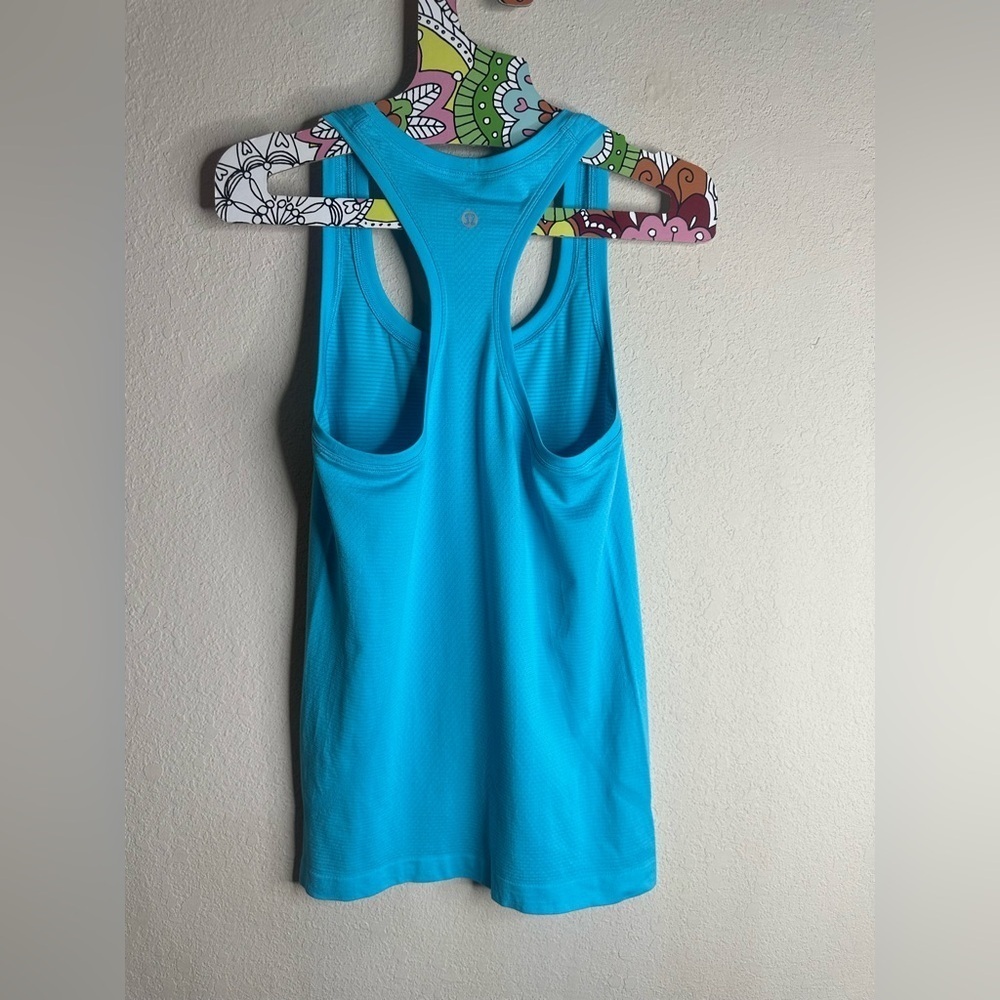 lululemon swiftly racerback 10k tour Los Angeles turquoise tank Size 4 - Picture 2 of 3